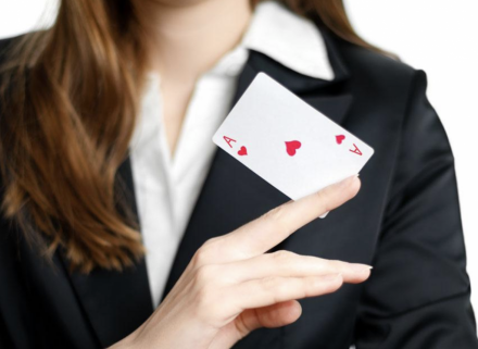 【百家樂 娛樂城 Baccarat】百家樂贏錢技巧 想長期贏錢注意5點